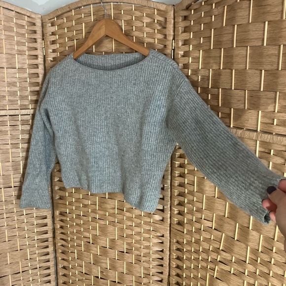 Everlane Cashmere Crop Sweater - Picture 3 of 4
